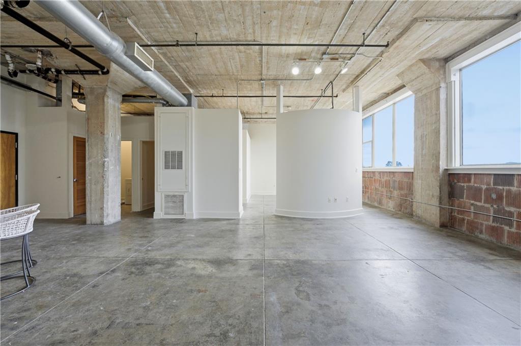 505 Whitehall Street SW 307