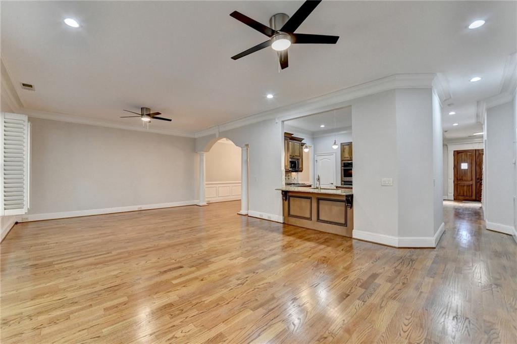 6288 Clapham Lane, Johns Creek, Georgia image 7