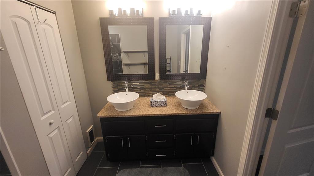 Meadow Brook Ridge - Residential