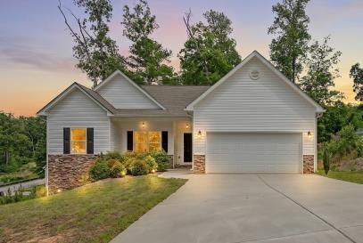 Homes For Sale - 104 Woodside Court<br/> Temple, GA 30179
