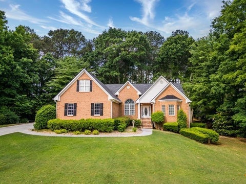 Homes For Sale - 518 Mary Margaret Walk<br/> Loganville, GA 30052