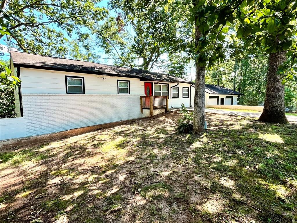 1995 Oak Court