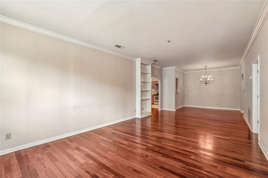 The Barony on Peachtree - Residential