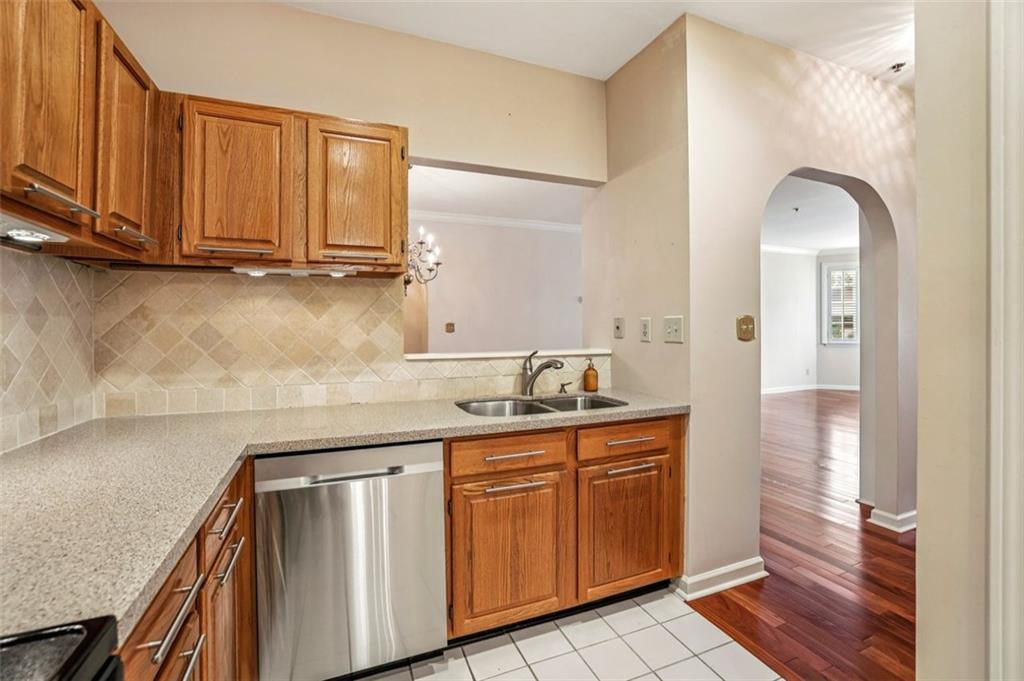 The Barony on Peachtree - Residential