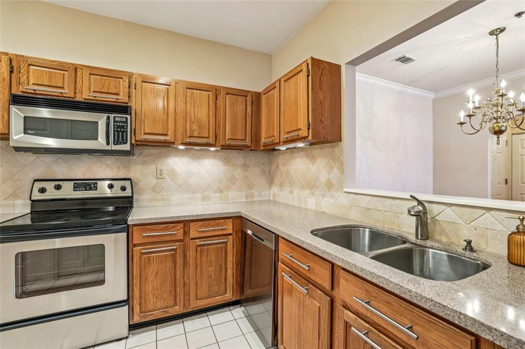2499 Peachtree Road NE 406