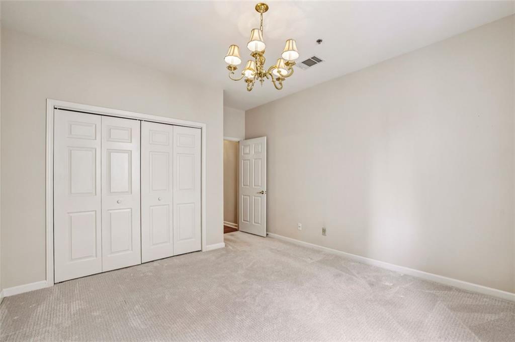 The Barony on Peachtree - Residential