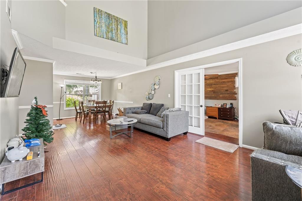 850 Long Branch Circle