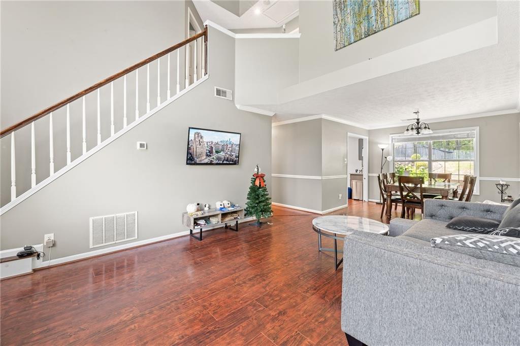 850 Long Branch Circle