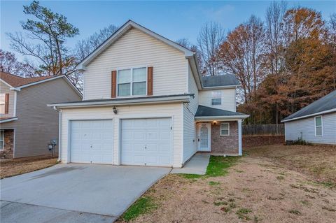 A home in Fairburn