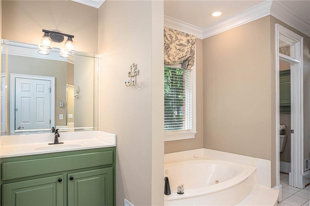 395 Grove Ridge Drive, Loganville, Georgia image 34