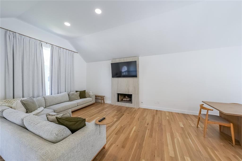 503 Rising Drive