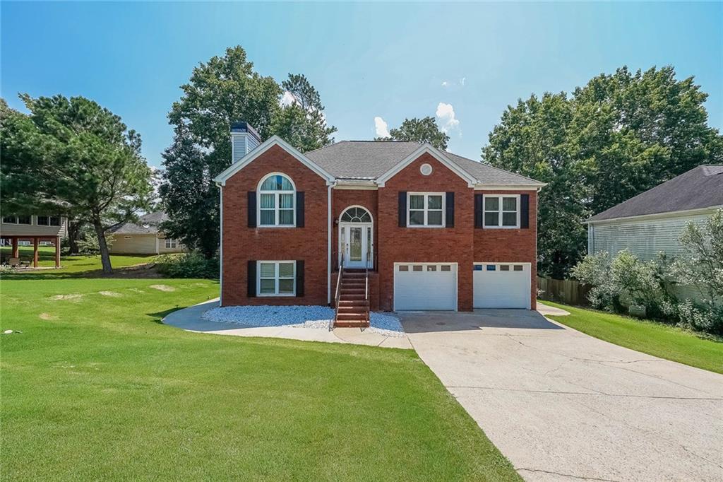 Welcome to the Home of Your Dreams in Woodstock!
Step into a home that feels like it was built just for you — a place where every detail was designed with love, comfort, and connection in mind.
With 5 spacious bedrooms and 3 full bathrooms, including a primary suite on the main level, this home blends functionality with elegance. The gourmet kitchen is a true centerpiece, boasting modern white cabinetry, designer tile backsplash, and top-of-the-line stainless steel appliances. It’s more than just a kitchen — it’s where your favorite moments will be made.
The open-concept family room, featuring a custom fireplace, creates a warm and welcoming space for gathering. And when it’s time to recharge, your luxurious master suite offers a spa-inspired walk-in shower and peaceful ambiance that turns everyday routines into rituals of self-care.
Downstairs, discover a fully renovated in-law suite with a private entrance, full kitchen, and living area — perfect for extended family, guests, or even passive rental income. It’s not just additional space — it’s freedom, privacy, and opportunity under your roof.
Outside, your private backyard is a sanctuary for connection and calm, perfect for barbecues, cozy evenings under the stars, or peaceful mornings with coffee and the sounds of birdsong.
This home features solid hardwood floors throughout, a brand-new kitchen and bathrooms, and thoughtful upgrades that make it 100% move-in ready, so you can arrive… and begin your next chapter.
And the location? Just minutes from downtown Woodstock, where you’ll enjoy charming shops, dining, festivals, and a true sense of community. Top-rated schools and beautiful parks are also just around the corner, offering a lifestyle that’s both vibrant and grounded.
This isn’t just a house —
It’s home. It’s an opportunity. It’s the life you’ve been waiting for.
Schedule your private tour today and come feel what makes this home so special.