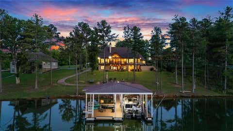 Homes For Sale - 117 Valley View Court<br/> Blairsville, GA 30512