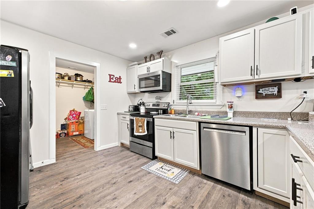 584 Church Road SW