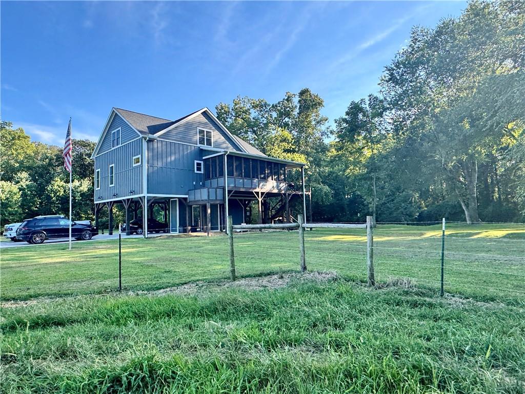250 Hook Road NE