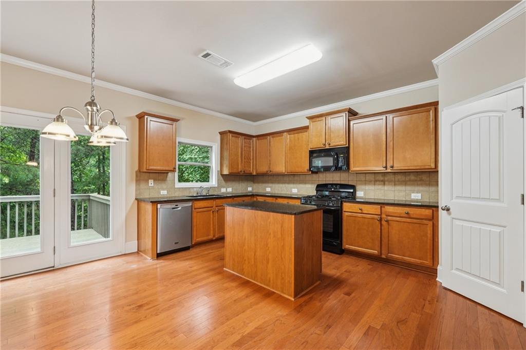 7678 Legacy Road, Flowery Branch, Georgia image 8