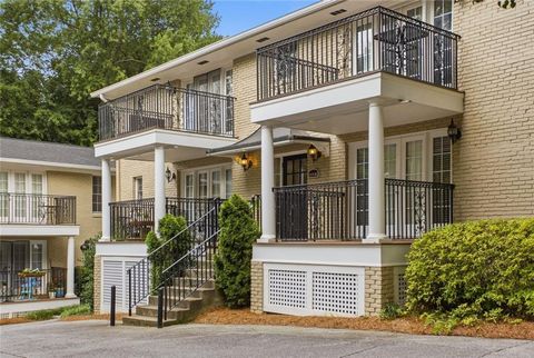 Condo For Sale - 869 Briarcliff Road #B 18<br/> Dekalb County, Atlanta, GA 30306