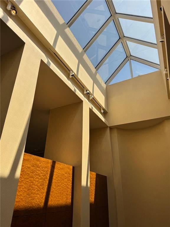 2724 Peachtree Road NW Upper Penthouse