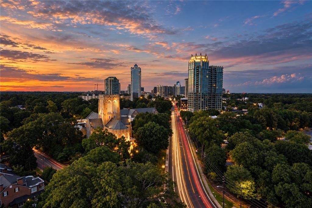 2724 Peachtree Road NW Upper Penthouse