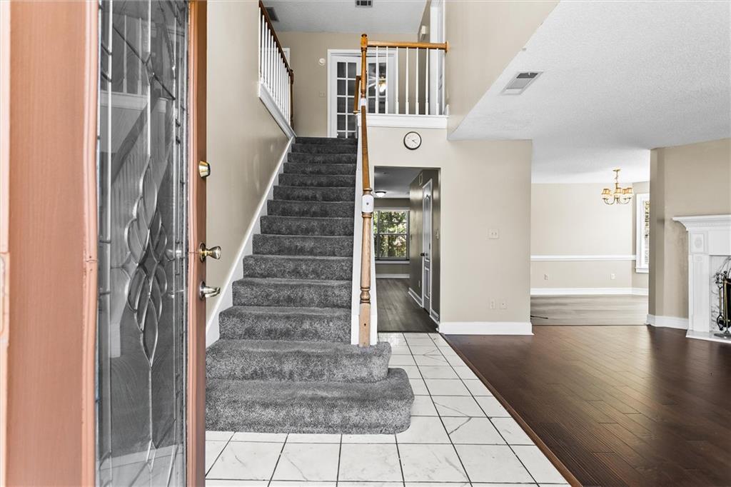 5513 EMILY Circle