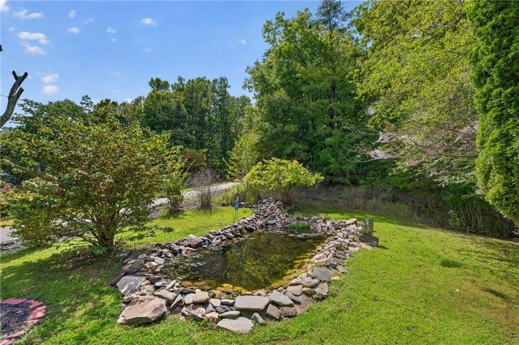 982 Raccoon Ridge