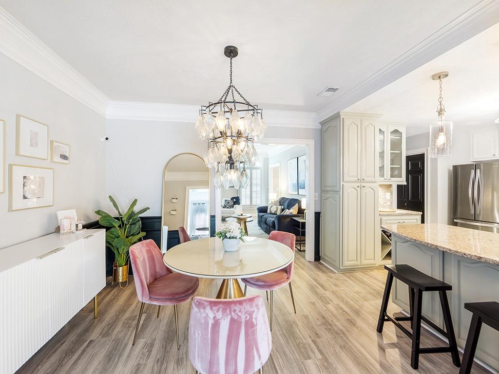 Saint Charles Square - Residential