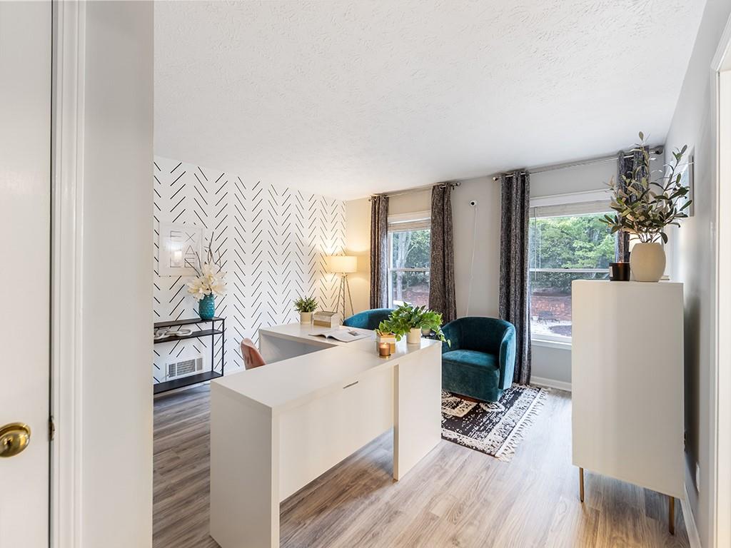 Saint Charles Square - Residential
