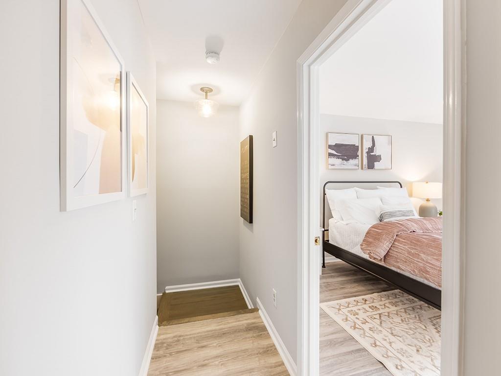 Saint Charles Square - Residential