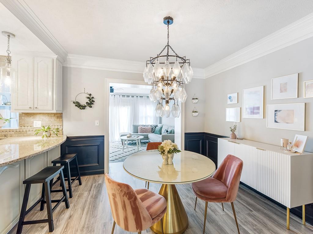 Saint Charles Square - Residential