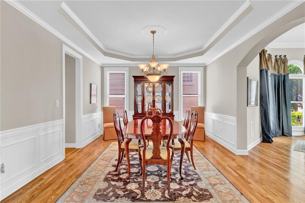 5335 Davenport Manor