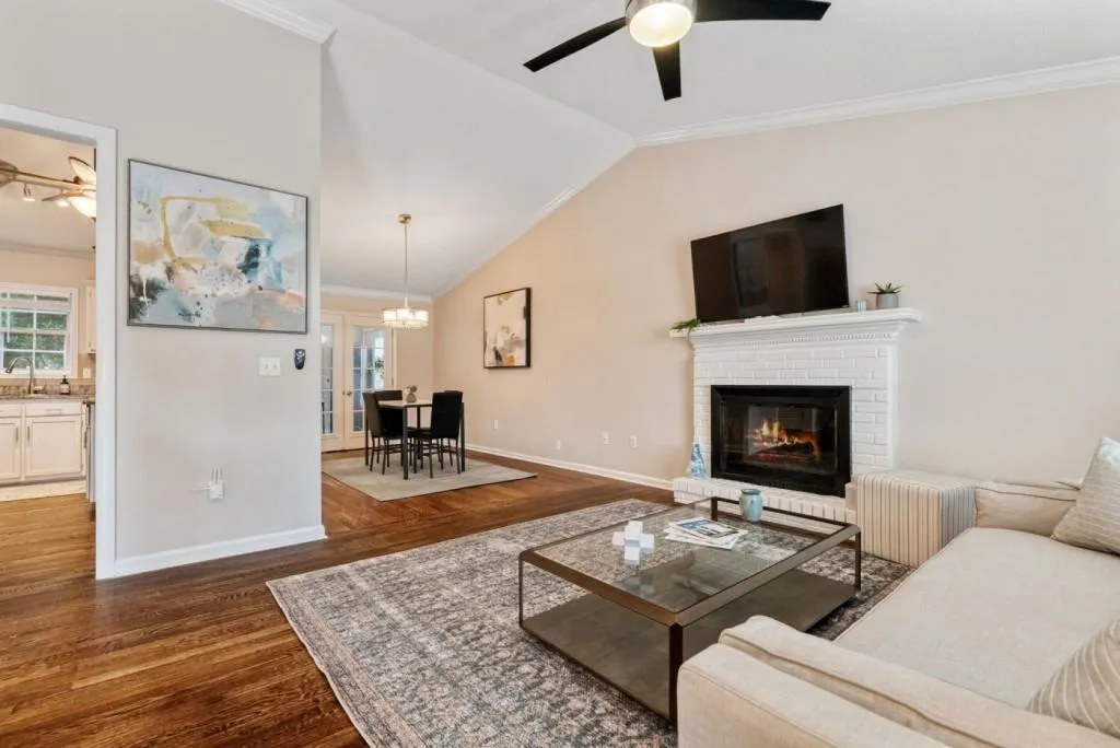 Smyrna, Georgia 30082, United States, 5 Bedrooms Bedrooms, ,3 BathroomsBathrooms,Residential,Active,146617