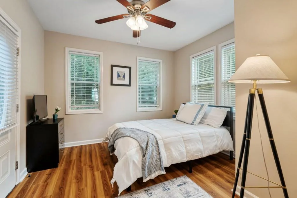 Smyrna, Georgia 30082, United States, 5 Bedrooms Bedrooms, ,3 BathroomsBathrooms,Residential,Active,146617