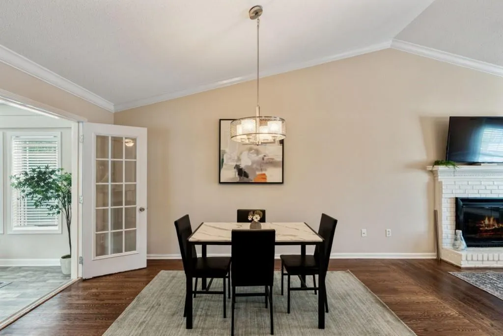 Smyrna, Georgia 30082, United States, 5 Bedrooms Bedrooms, ,3 BathroomsBathrooms,Residential,Active,146617