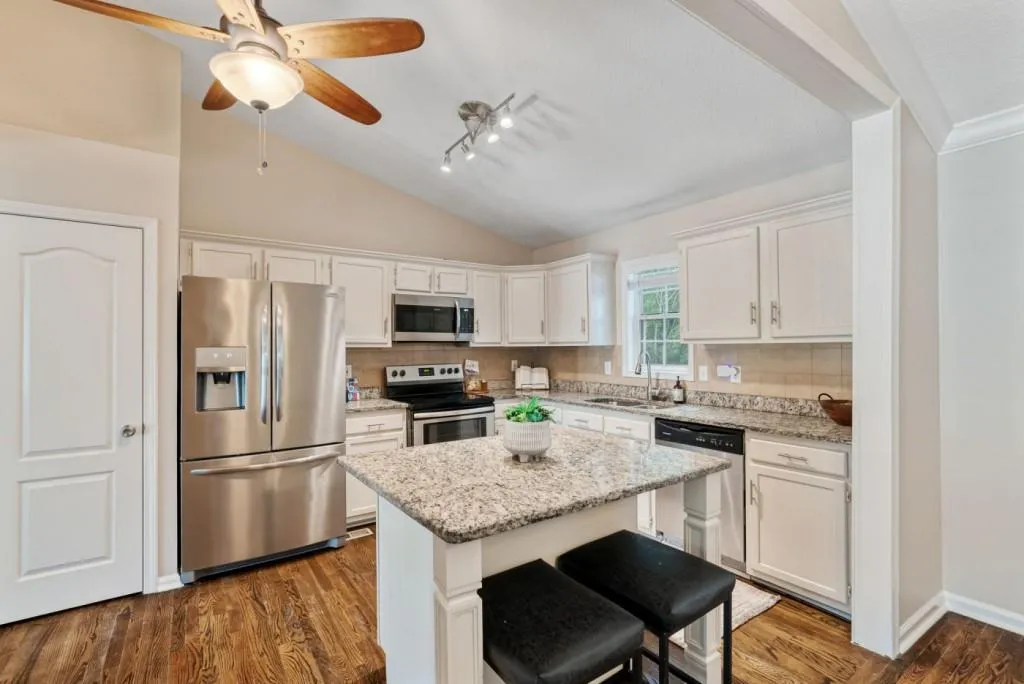 Smyrna, Georgia 30082, United States, 5 Bedrooms Bedrooms, ,3 BathroomsBathrooms,Residential,Active,146617