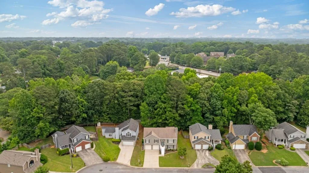 Smyrna, Georgia 30082, United States, 5 Bedrooms Bedrooms, ,3 BathroomsBathrooms,Residential,Active,146617