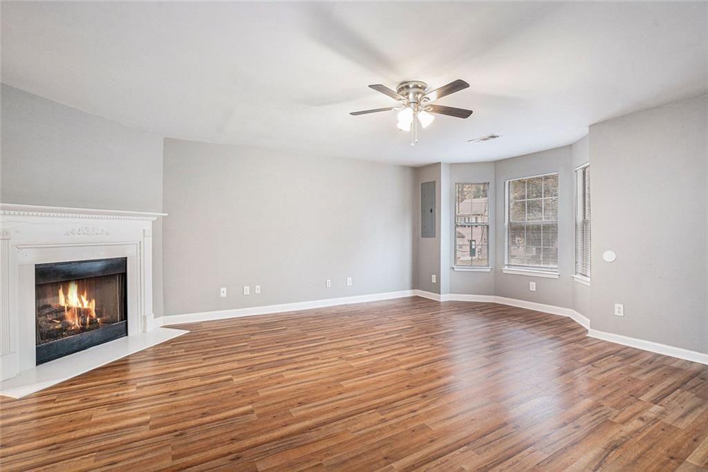 TWIN BRIDGES - Residential