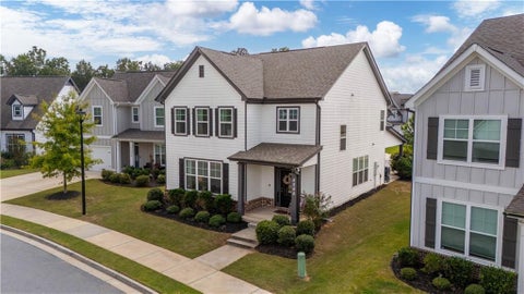 Homes For Sale - 5200 Parkwood Drive<br/> Flowery Branch, GA 30542