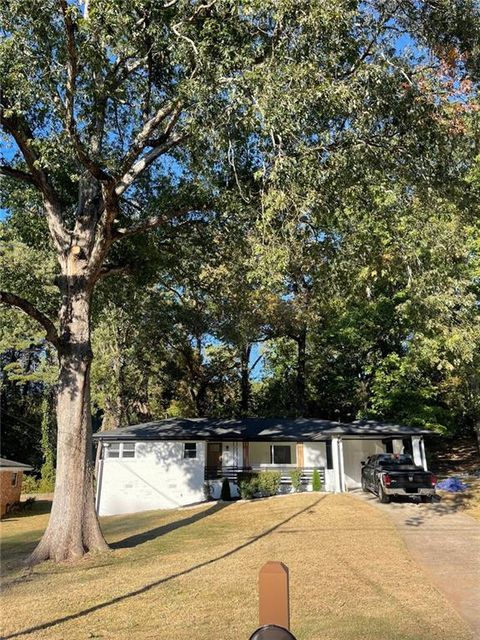 2568 FONTAINE Circle Decatur GA 30032
