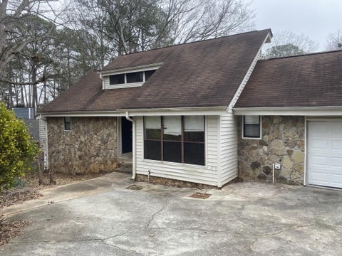 Homes For Sale - 3958 Cotswold Drive<br/> Lilburn, GA 30047