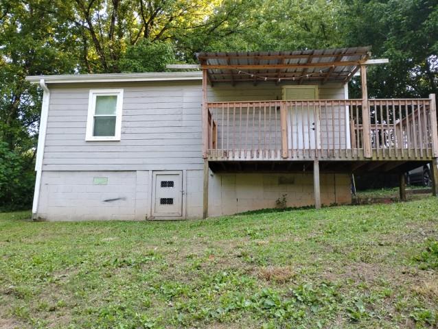 2742 Camp Road