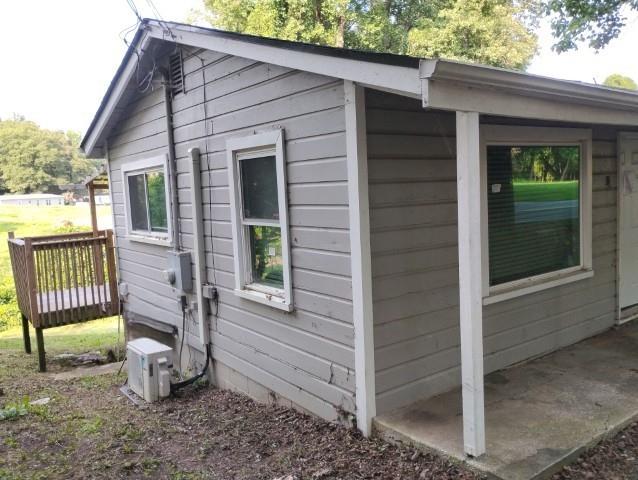 2742 Camp Road