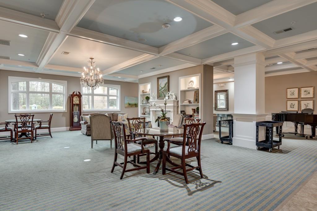 1800 Clairmont Lake A623