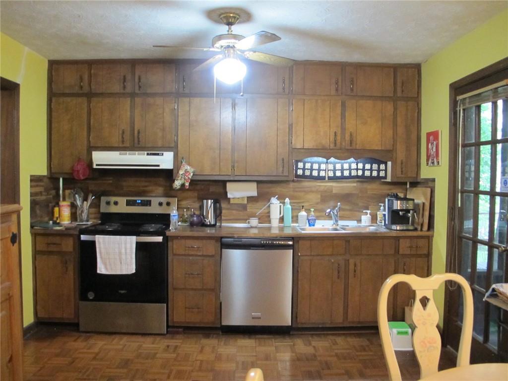2494 Bronco Trail, Duluth, Georgia image 6