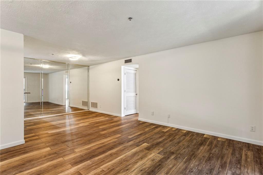2701 Cumberland Court, Smyrna, Georgia image 7