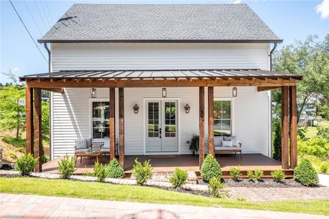 50 Maple Street Roswell GA 30075