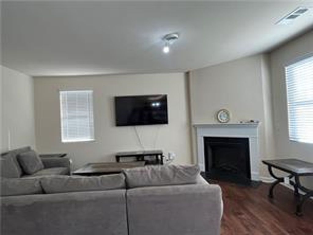 Photo of 3308 Heatherwood Drive, Gainesville, GA 30507 (MLS # 7729371)