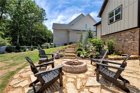 A home in Dacula