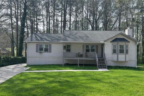 2448 Hillboro Circle SW Marietta GA 30064