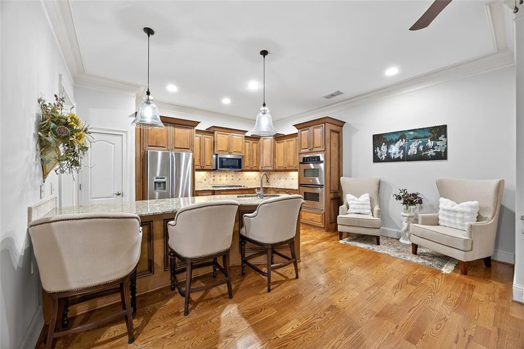 6273 CLAPHAM Lane