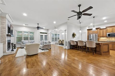 6273 CLAPHAM Lane Johns Creek GA 30097